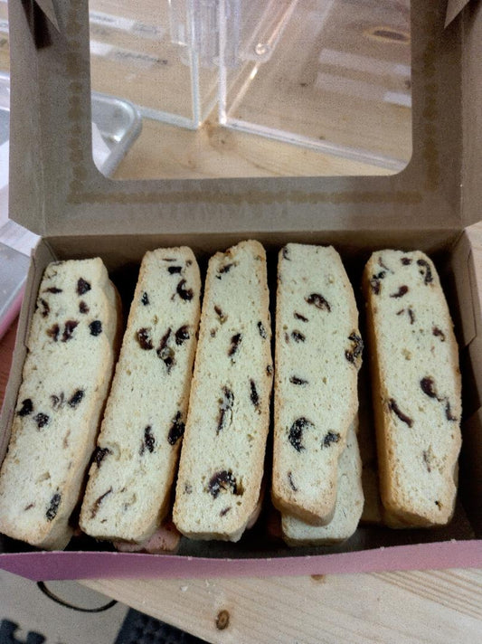 Biscotti ( cranberry almond ) 15 pack
